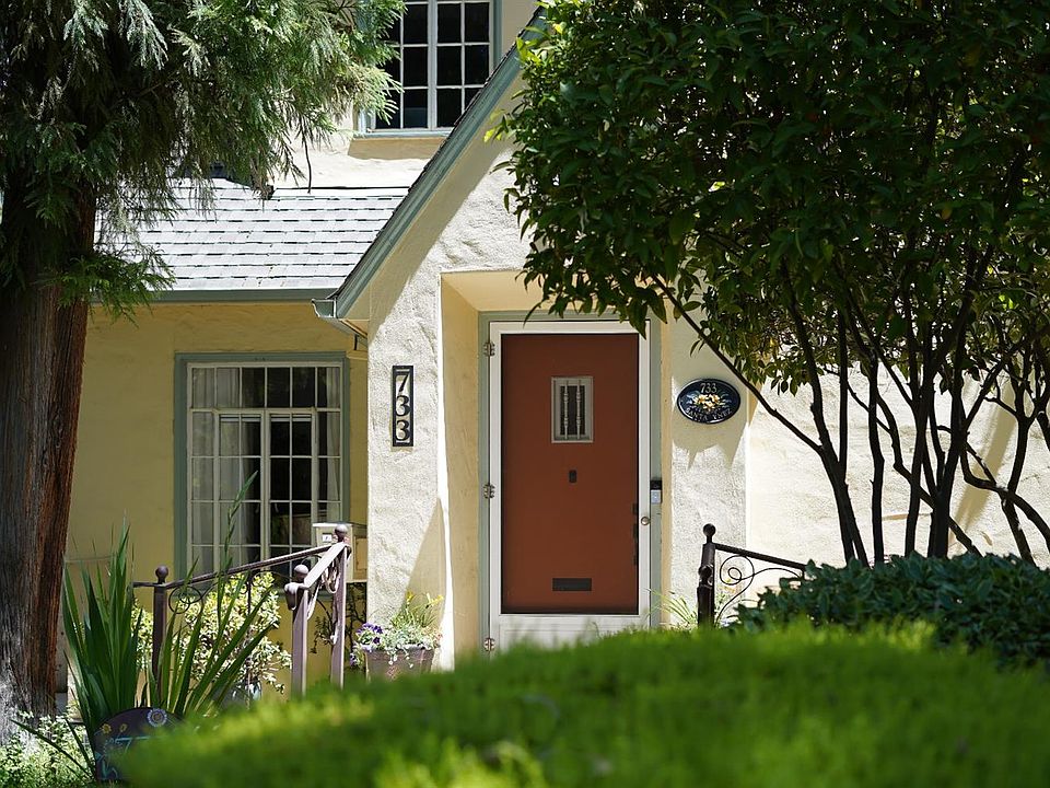 2nd image of 733 Santa Ynez Way