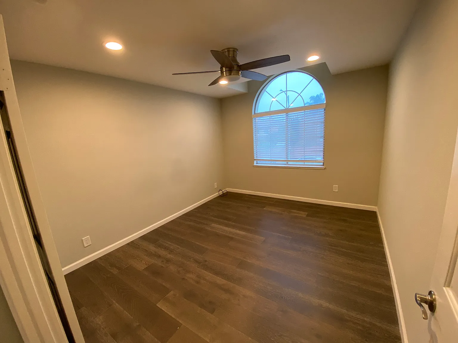 1004 Gordon St — Photo 3