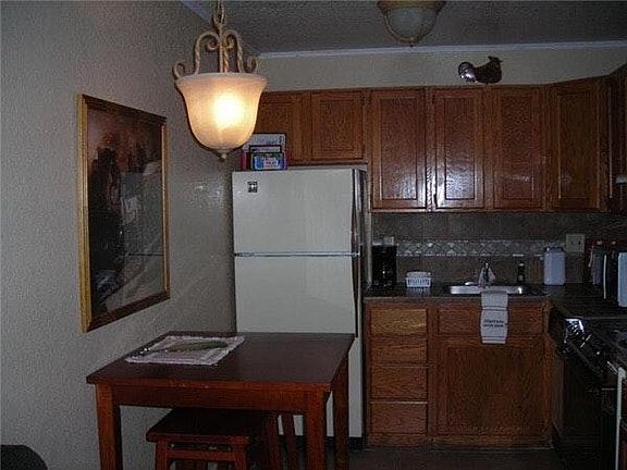 5th image of 1940 Prospector Ave #119