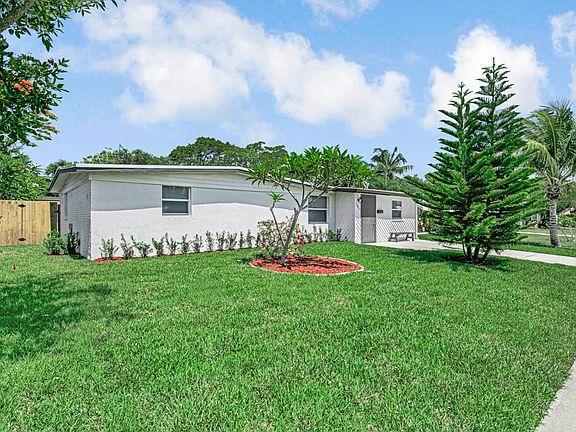 4th image of 12063 Acapulco Avenue