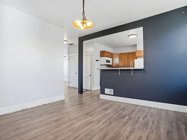 3250 Gaylord Ave #2 — Photo 9