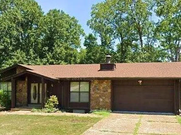 6 Marche Dr, Lake Saint Louis, MO 63367