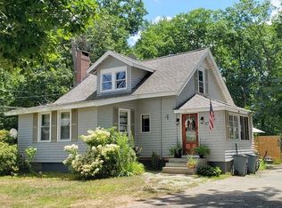 27 Pike St, Salisbury, MA 01952