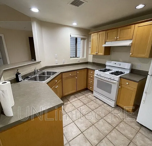 1401 N 4th St #225 — Photo 6