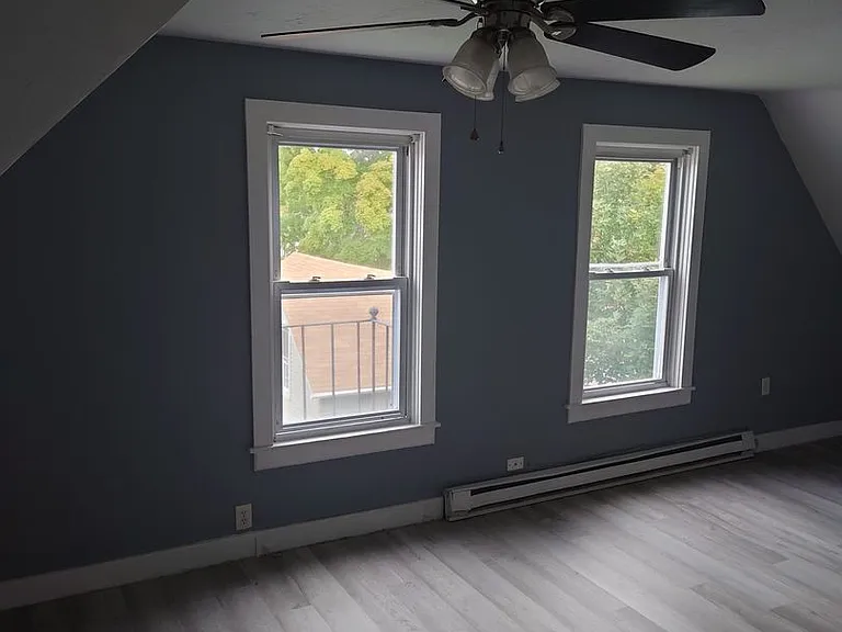 252 Grove St — Photo 8