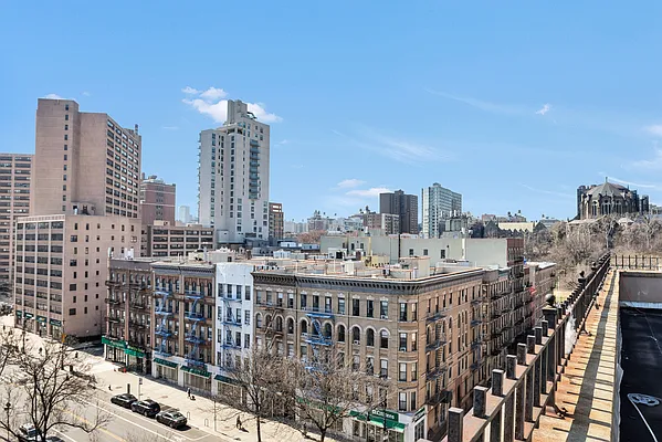 Rented by Compass | media 25