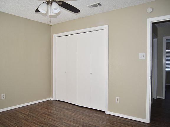 5th image of 2765 Parkchester Dr