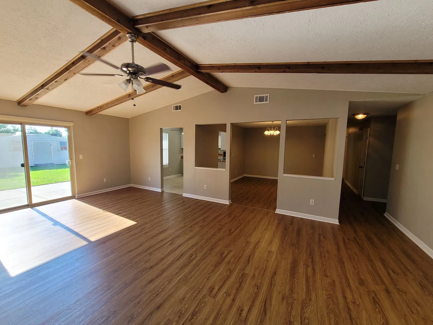 Callaway 3 bedroom 2 bath home with 2 car garage! — Photo 4