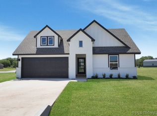 3610 E 156th St S, Bixby, OK 74008