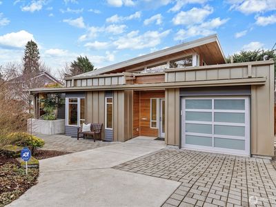 4057 NE 56th Street, Seattle, WA, 98105