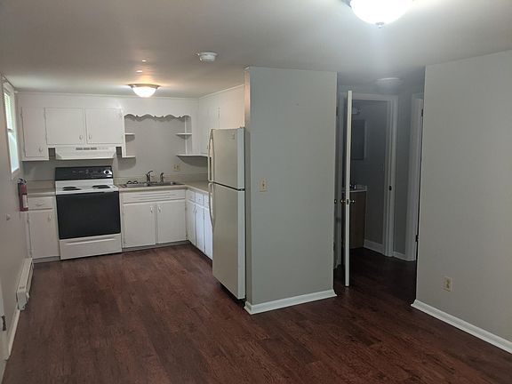4th image of 115 Blakemore Cir APT 3