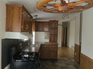 93 Terrace Ct, Halfmoon, NY 12065