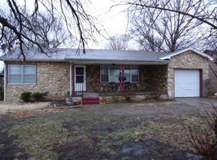 1920 Joe St, Ponca City, OK 74601