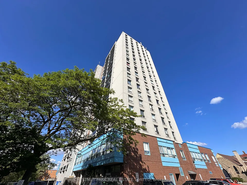 150 Lakeshore Rd W #1412