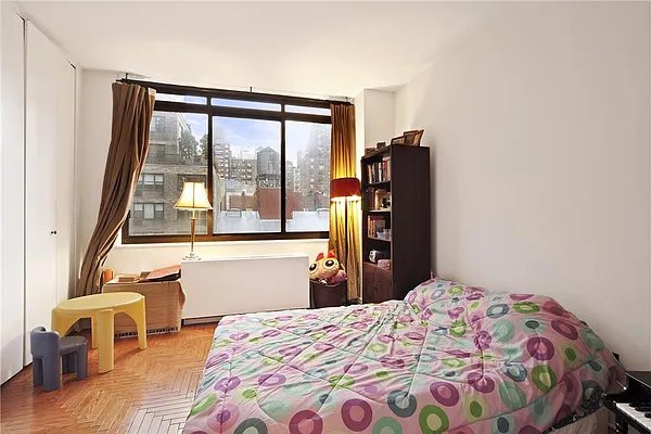Rented by R New York | media 10