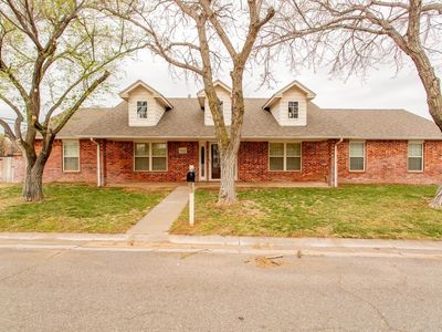 2402 Liberty Ln, Enid, OK, 73703