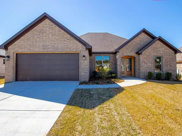 9889 Oak Forest Ln, Sherwood, AR 72120