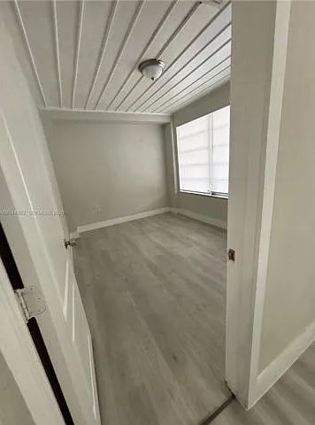 5011 SW 5th St — Photo 5