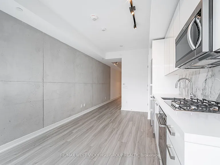 458 Richmond St W #806 — Photo 8