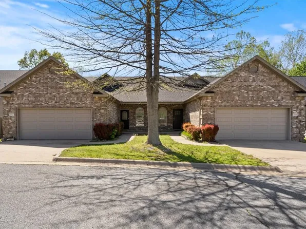 1515/1517 NW Belle Royal Ct, Bentonville, AR 72712