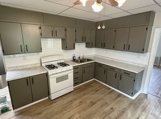 534 Edgewood Ave, West Mifflin, PA 15122