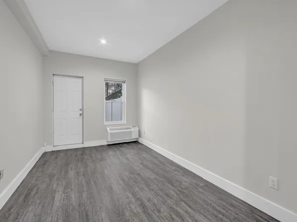 1142 Lafayette Avenue image 6 of 13