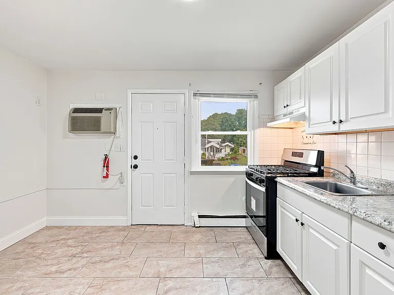 805 W New York Ave — Photo 14
