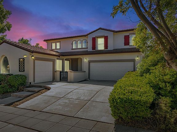 4th image of 202 W Fauna Ave