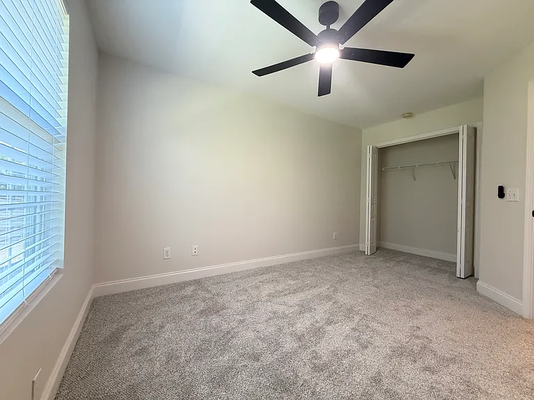 521 E Perkins Creek Rd — Photo 8