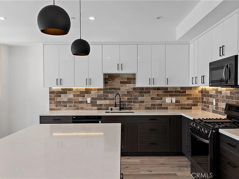 11858 W Flower Ln — Photo 29