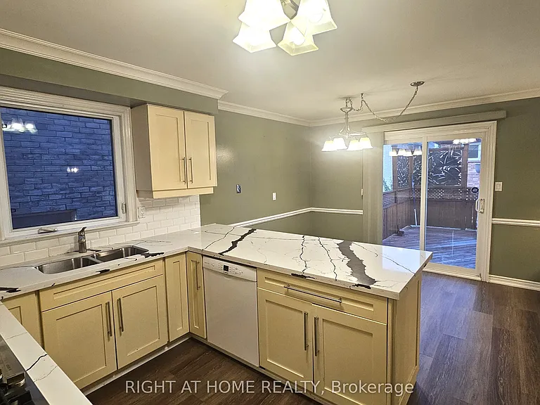 28 Mullen Dr — Photo 12