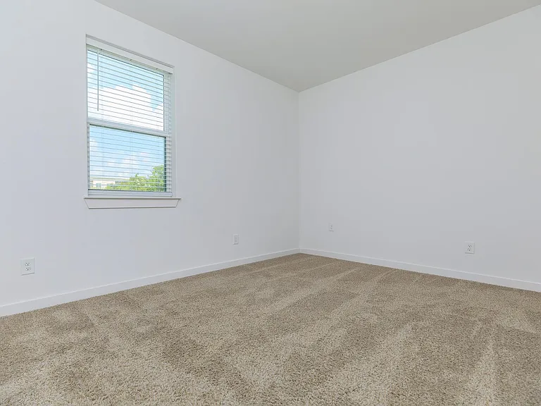 433 Ll — Photo 17