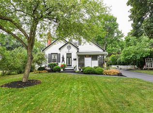 127 Pontiac Dr, Rochester, NY 14617