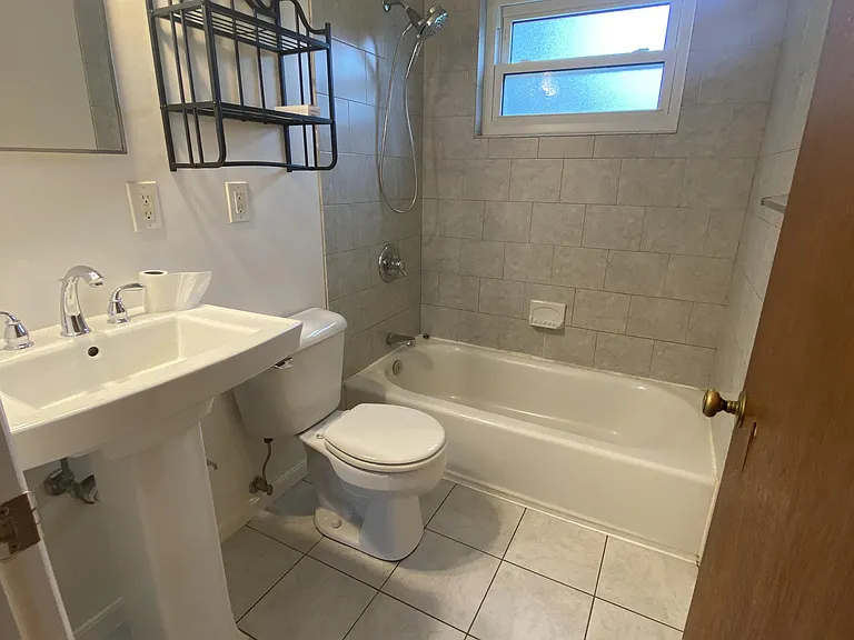 5366 Romance Ln — Photo 4