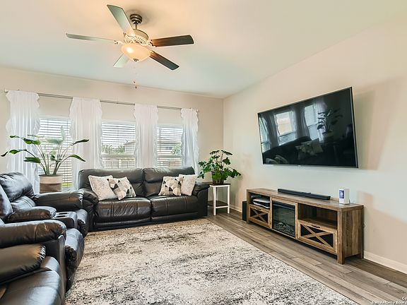 5th image of 6526 UNDERWOOD WAY