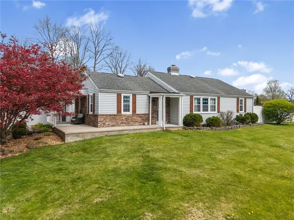 133 Elm Dr, Trafford, PA 15085