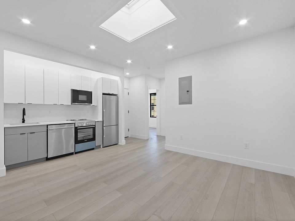 1st image of 200 Meserole St #3F