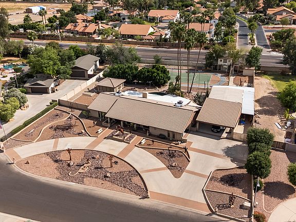 5th image of 6955 W CALAVAR Road