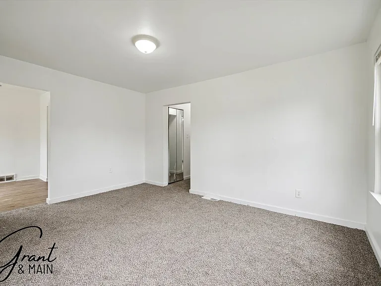 13926 Rockdale St — Photo 5