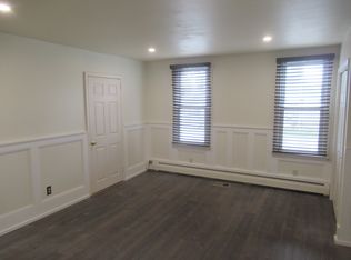 103 E Montgomery Ave #A, Hatboro, PA 19040