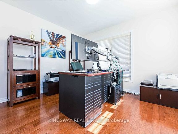 5th image of 31 S Bleasdale Ave