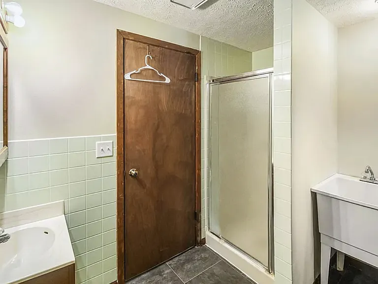 2945 R St #2 — Photo 8