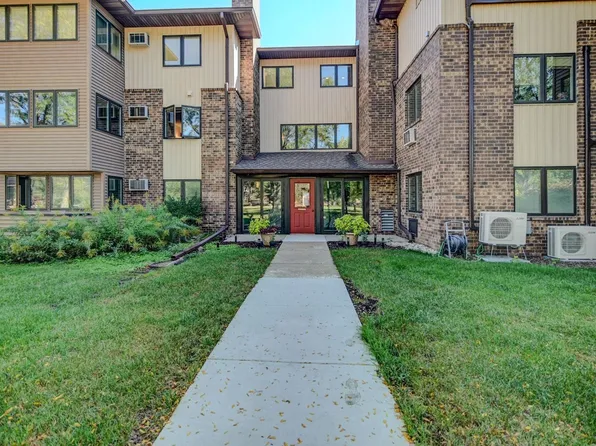 5 Maple Wood Ln Unit 207, Madison, WI 53704