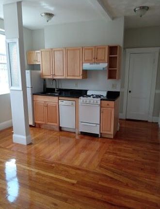 2nd image of 1191 Commonwealth Ave #6