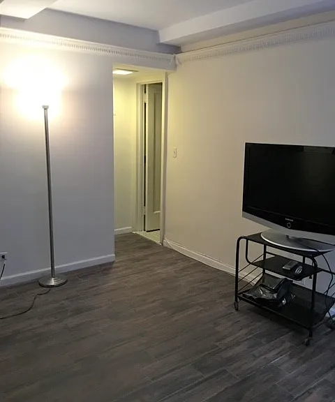 314 41st St #105C — Photo 3