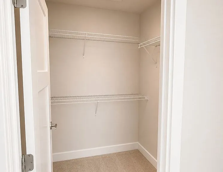 805 Llanelli Dr — Photo 37