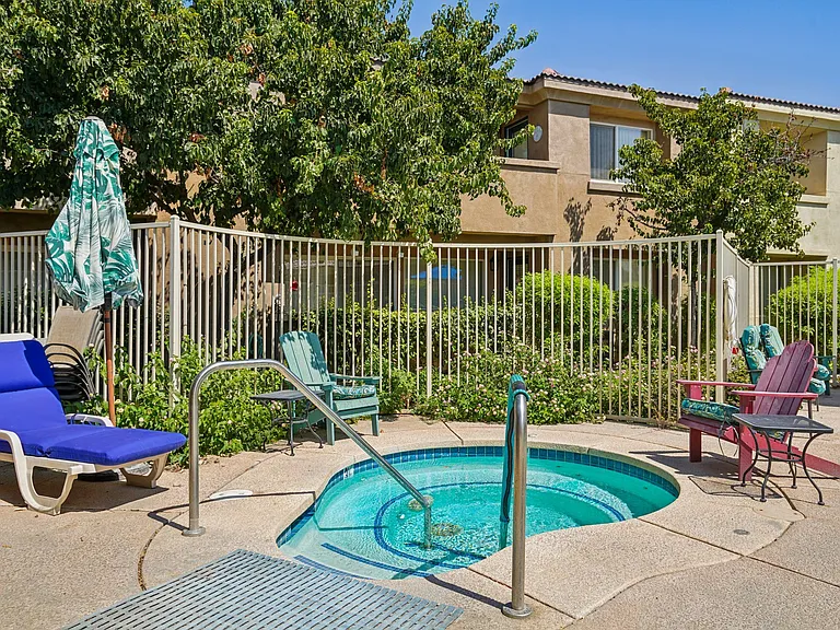 Villas on the Green — Photo 21