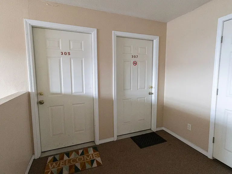 100-300 Marjorie Ct — Photo 16
