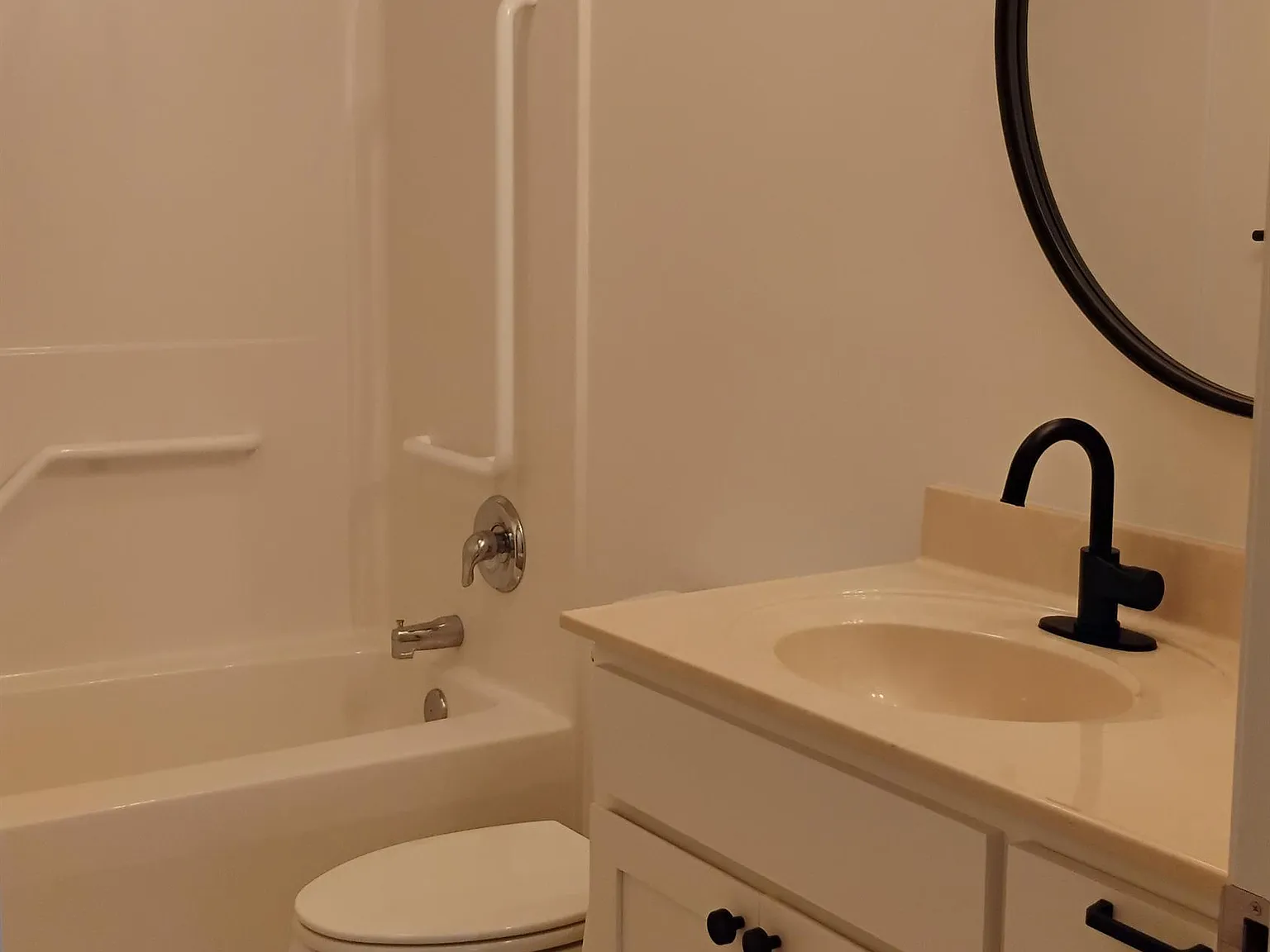 1701 East Amber Lane - Unit... — Photo 2