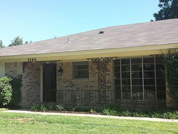 3rd image of 1720 Vicksburg Dr